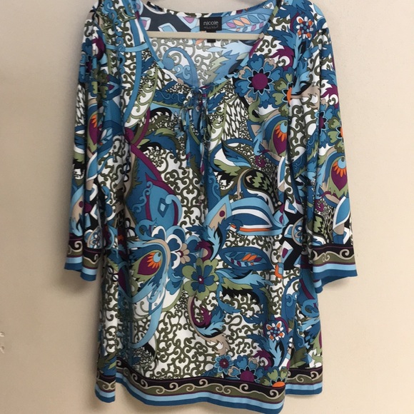 Tunic - Picture 1 of 3